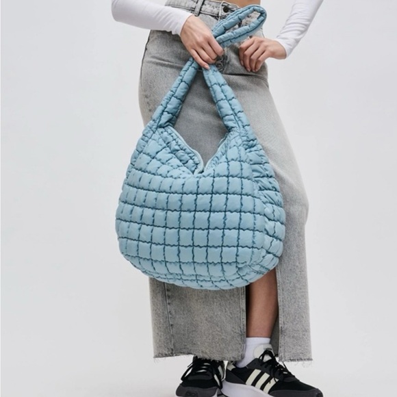 Urban Expressions Tamsin Quilted Puffer Hobo Baby Blue - Picture 5 of 5